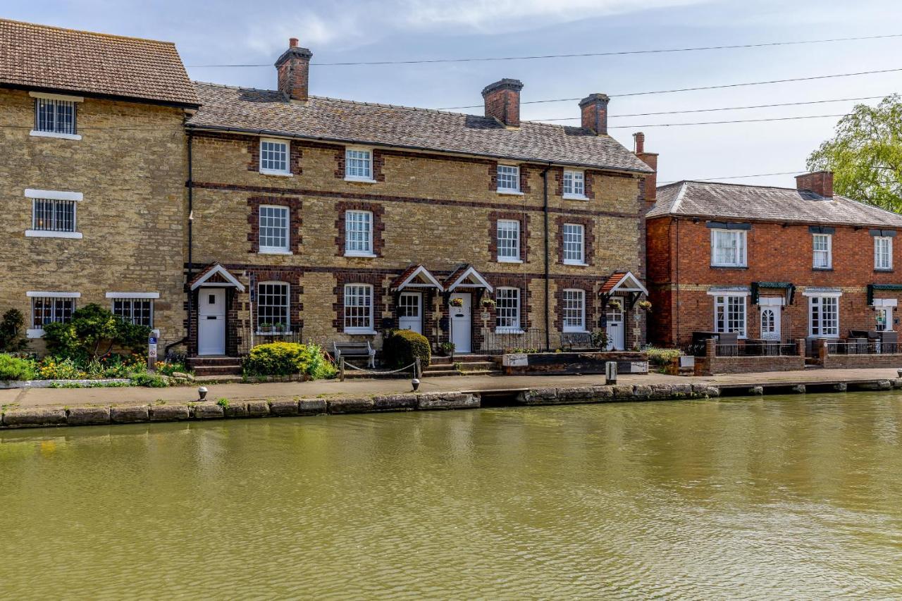 3 Canalside Cottages Towcester Exterior photo